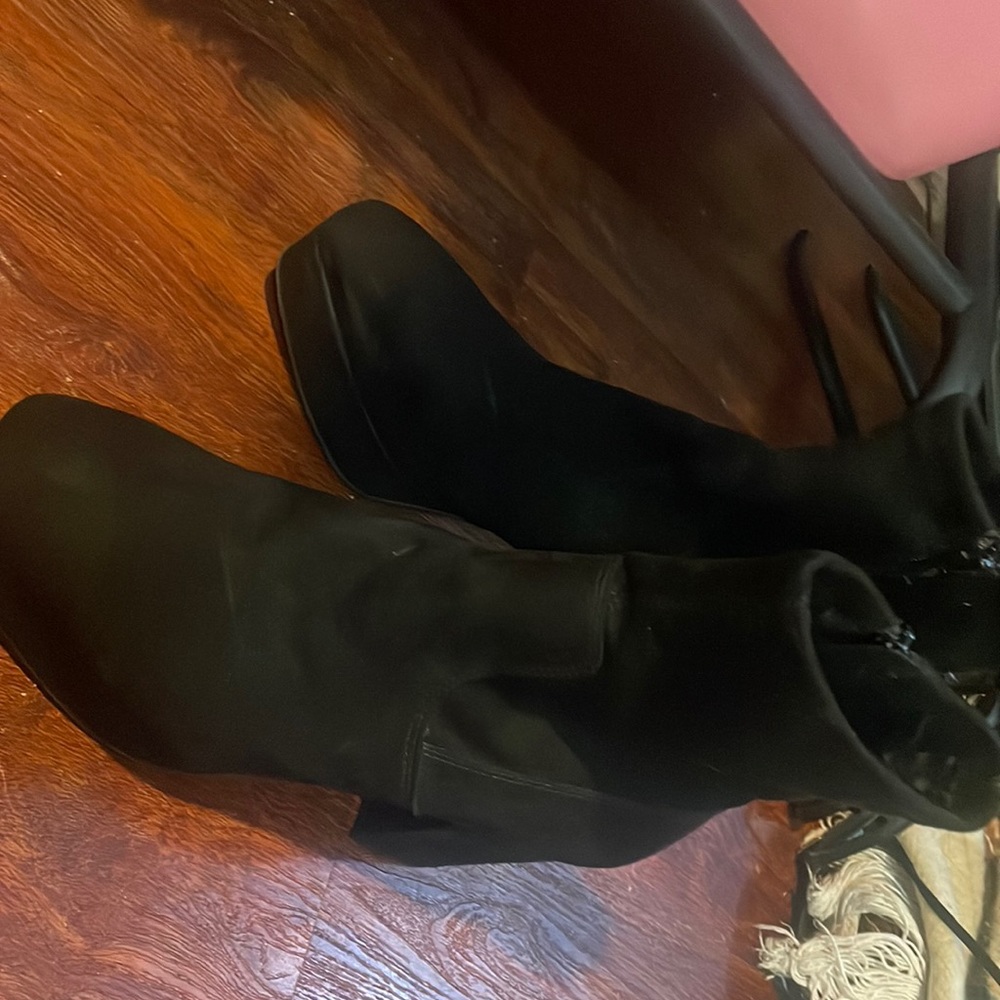 Suede ankle high HM booties